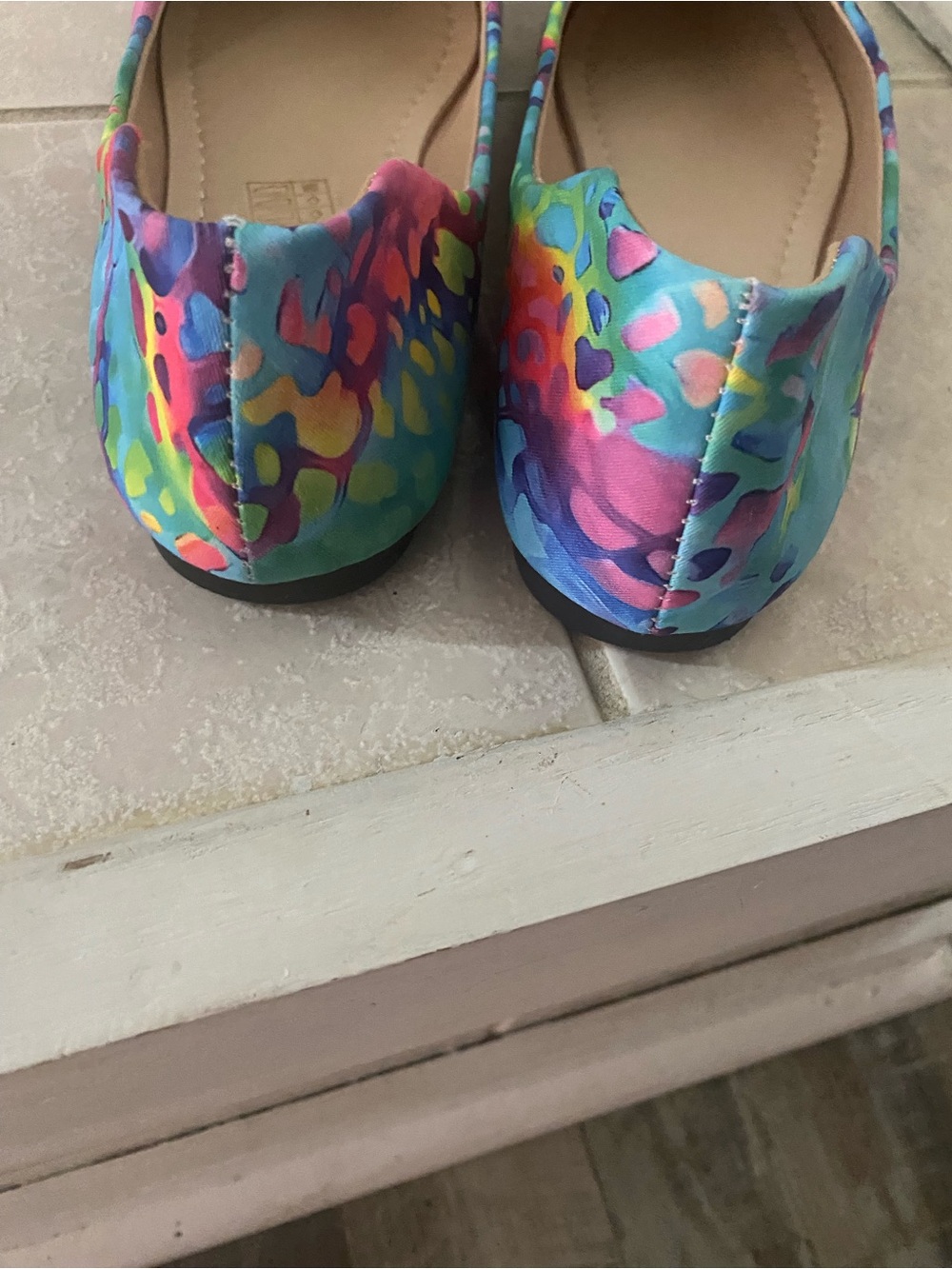 SHEIN Women’s Multicolor Pointed Toe Flats. Size 8.5 worn once - Picture 3 of 5